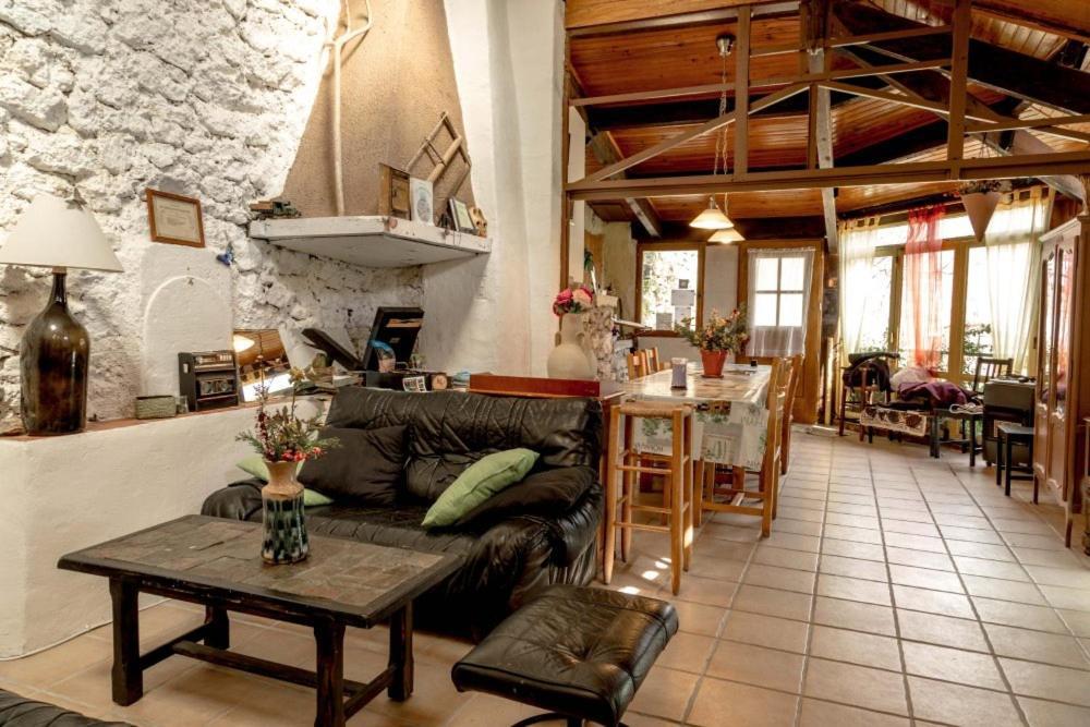 Gîte Chambres d'hôtes Le Bellevue Montbrun-les-Bains Extérieur photo